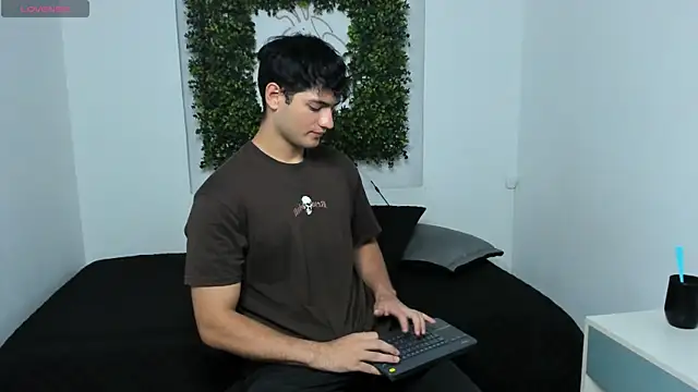 KaelSwitch – webcam model profile photo