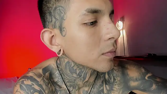 Travistanner_28 webcam