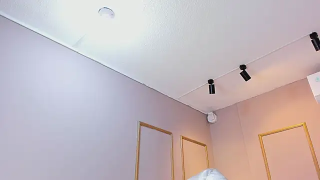 NahimiThompson webcam