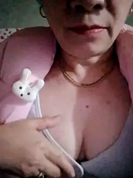 small-house123 webcam