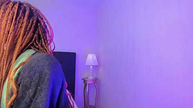 Midnight_Bluee webcam