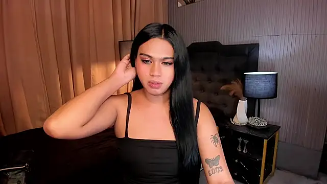 asianhugecockjulia webcam