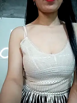 vyvvyy69 - Vyvvyy69's free webcam - UK Sex Cams