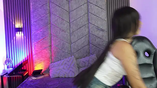 auroralanee_ - AuroraLanee_'s free webcam