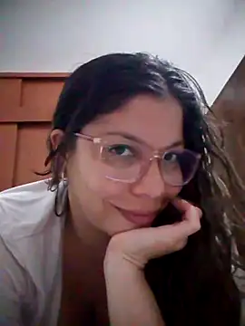 Webcam Model (Carliina_Soussa)  is live.Free join now!