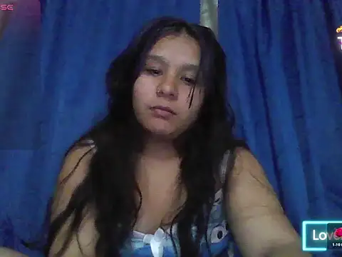 Charis_21 webcam