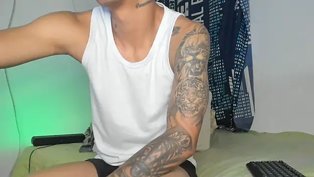 _logan_colton_ - _Logan_Colton_'s free webcam - UK Sex Cams