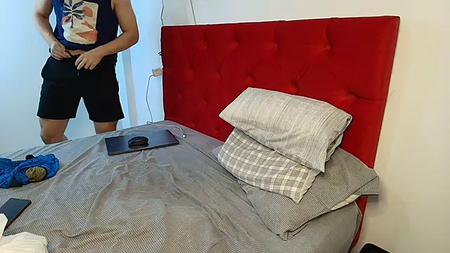 NicoDavisOfficial webcam