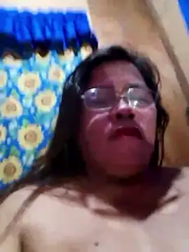 Huge_mama69 webcam