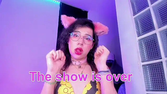 Sweet-SharoKitty webcam