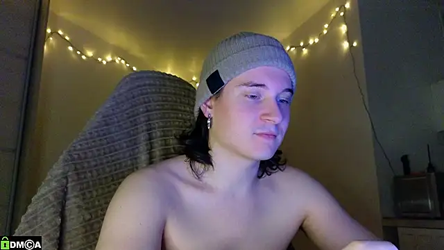 morerealalex - MoreRealAlex's free webcam - UK Sex Cams