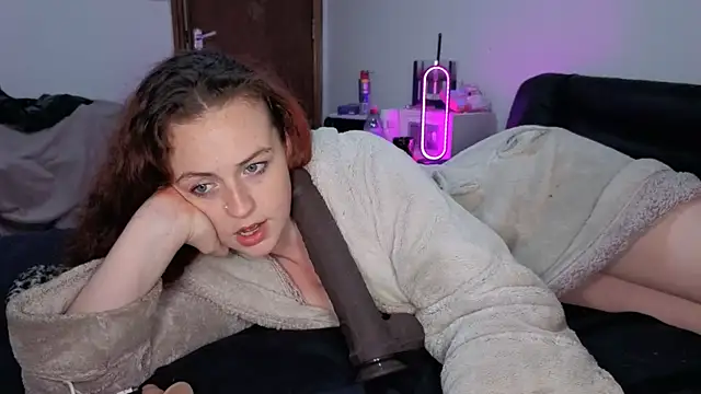 ENGLISHEMILY_69 webcam