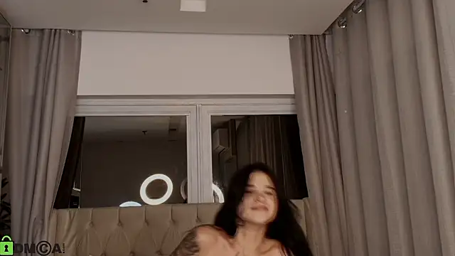 Lorraine_Smith webcam