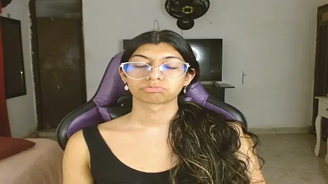 Alanni_parker webcam