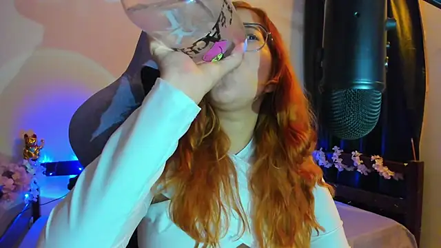 _Moon_Johnson webcam