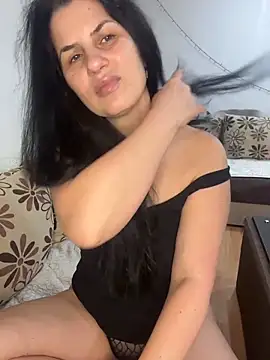 SweetBrunett3 webcam