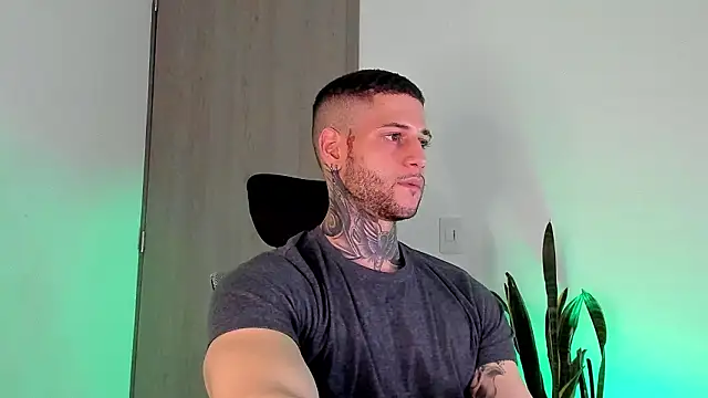 _jamesleandros1 webcam