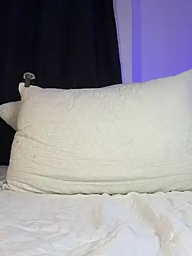 amaiasalvatore - AmaiaSalvatore's free webcam - UK Sex Cams