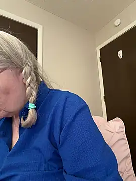 Kaitlyn_Winters webcam