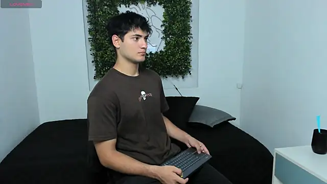 KaelSwitch – webcam model profile photo