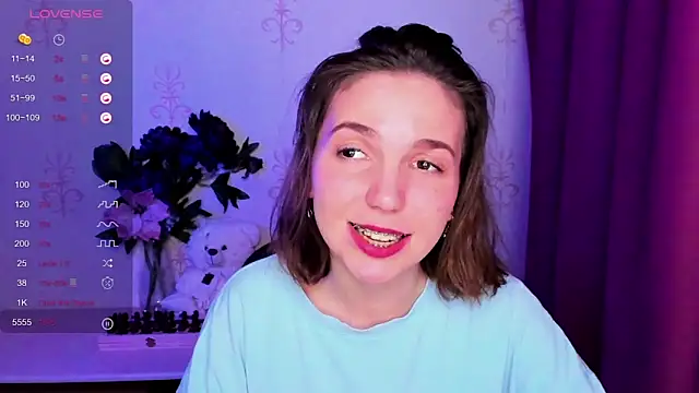 KindHazelHere_ webcam