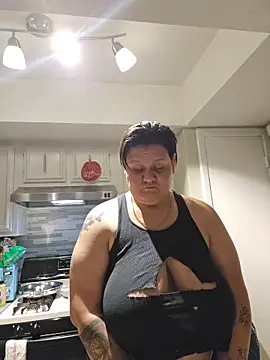 Webcam Model (DevilDahm) is live