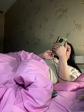 Naughtbaby_2025 webcam