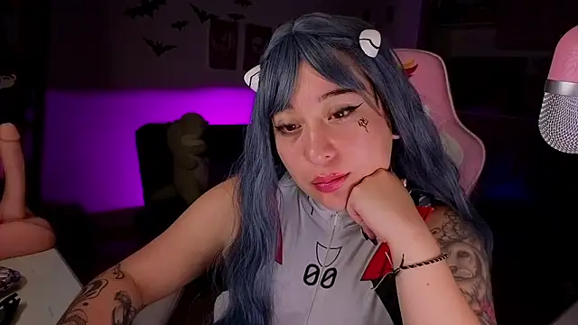 Celeste_Bauman webcam