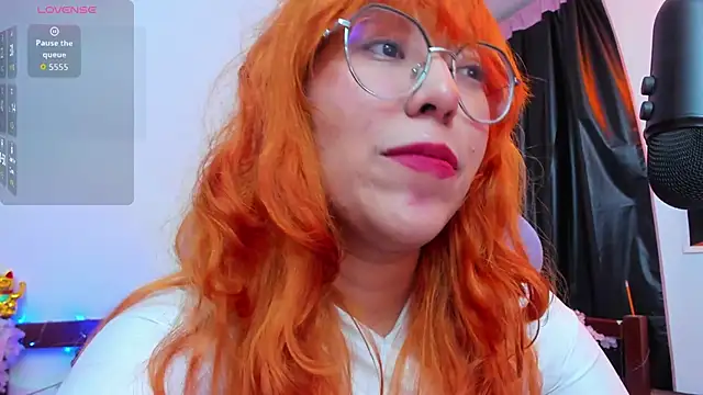 _Moon_Johnson webcam