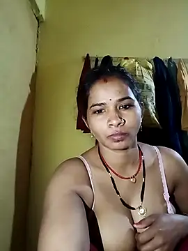 Webcam Model (Jaya_Iyer) is live