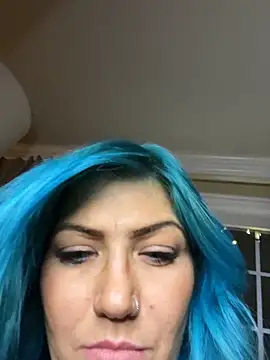 LittleMissEeve webcam