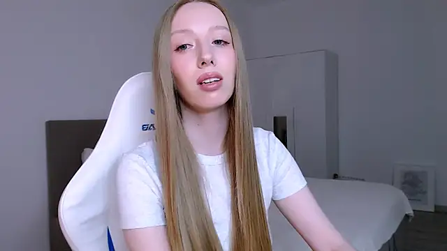 Luna_insniity webcam