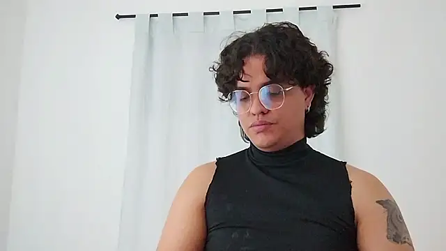 Diane_blossom webcam