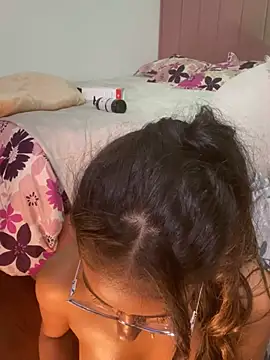 elegant__rouse webcam