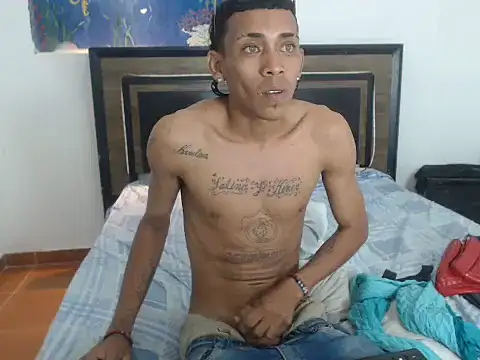 Skinny_horny_boy webcam