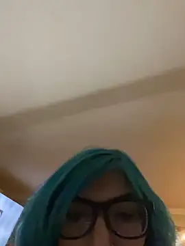 LittleMissEeve webcam