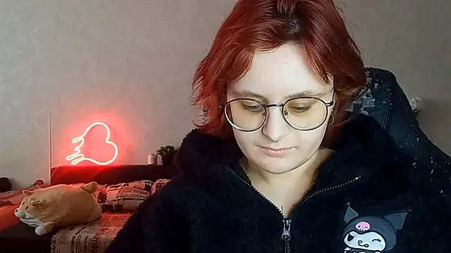Kira_Chain webcam