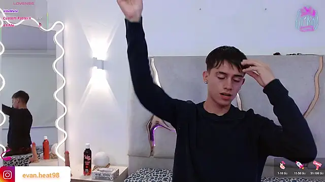 evan_tay - EVAN_TAY's free webcam