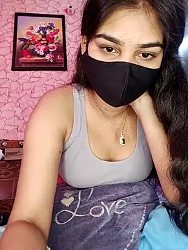 Webcam Model (babydoll7172)  is live.Free join now!