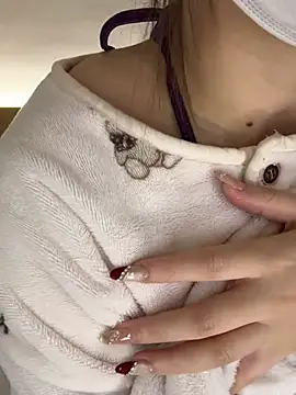 美女_xiaoxinxin_在线直播