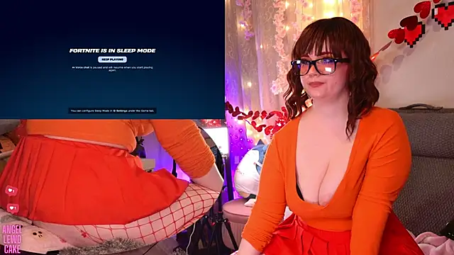Angel-Lewd-Cake webcam