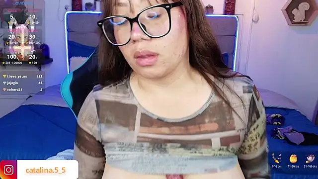 Kata_Bigboobs webcam