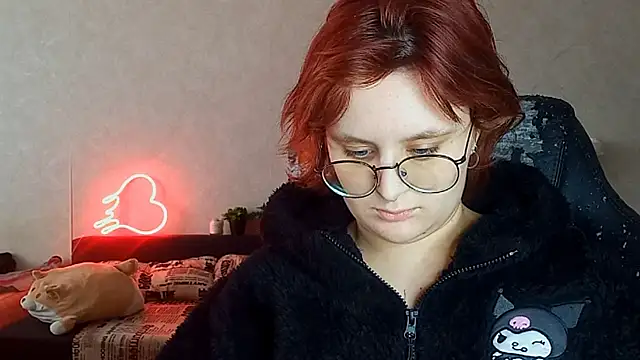 Kira_Chain webcam
