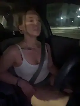 AllesandraLove webcam