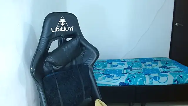 natashasmithe webcam