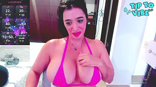 hugetits90xxx webcam