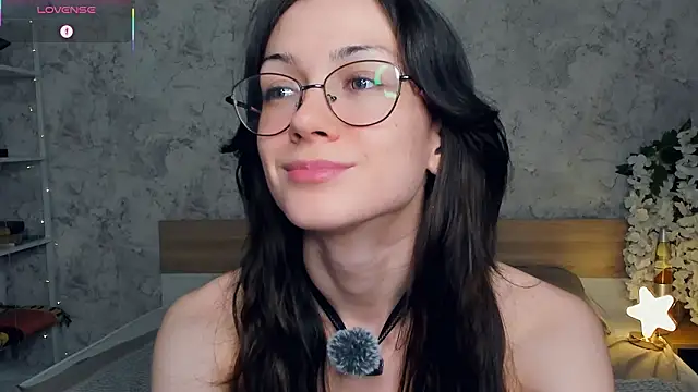 reneelippeatt - ReneeLippeatt's free webcam - UK Sex Cams