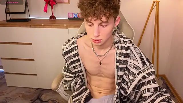 crisp1n - Crisp1n's free webcam - UK Sex Cams