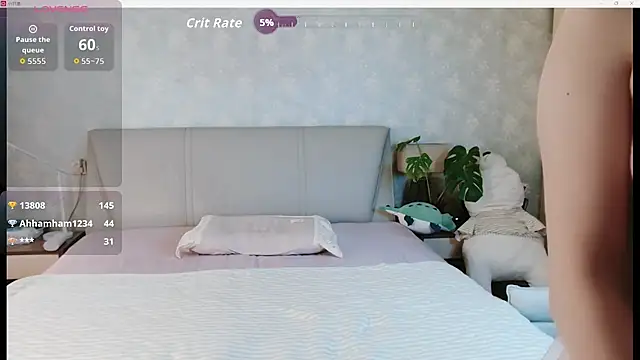 美女awayaya在线直播