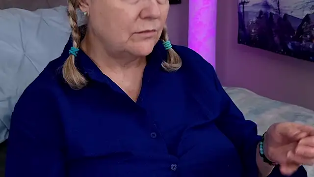 Kaitlyn_Winters webcam